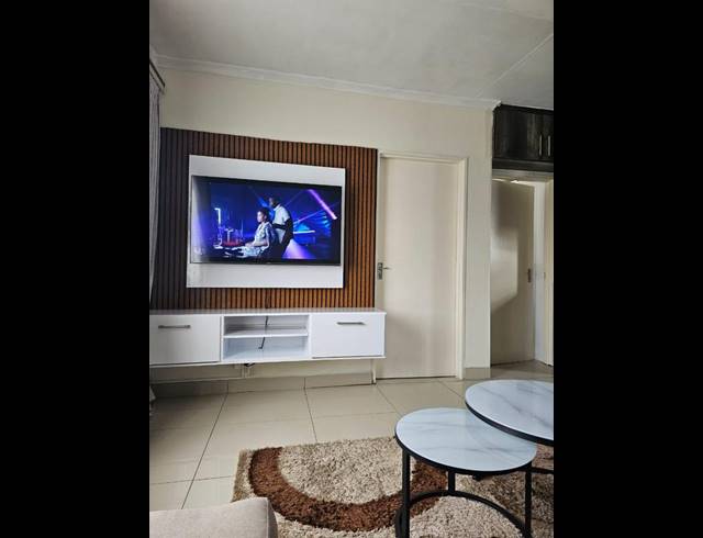 2 BEDROOM APARTMENT FOR SALE IN FLEURHOF